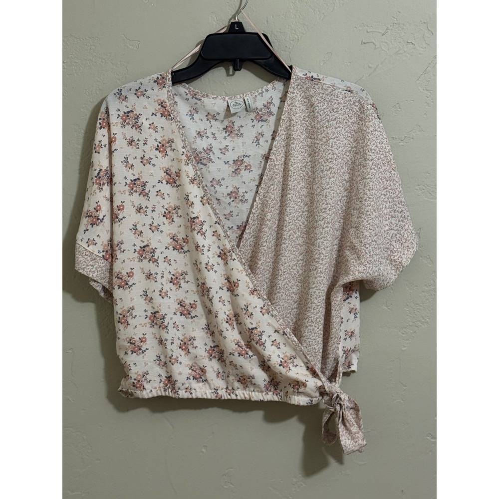 Paper Crane Floral Wrap Top Size L - Cream with Pink Flowers - Side Tie Crop